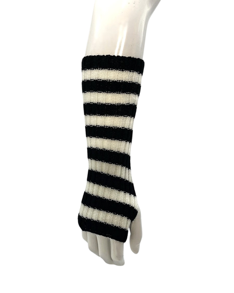 Neulotut K&auml;denl&auml;mmittimet -Musta/Valkoinen