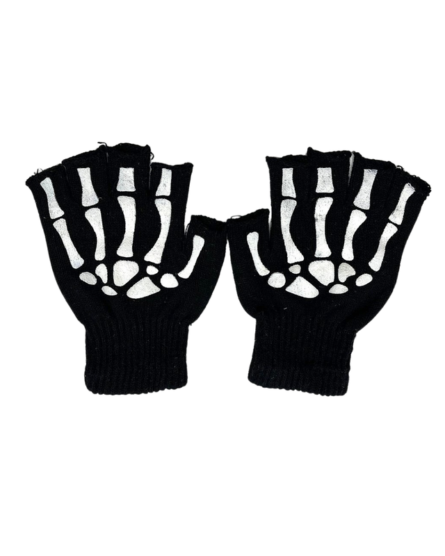 Luurankokynsikk&auml;&auml;t