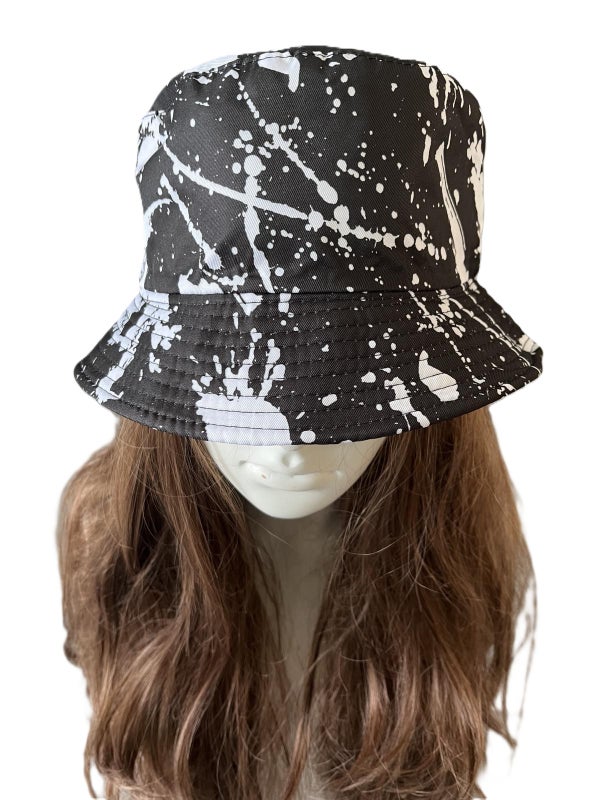 Bucket hat